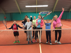 Tennisles in de hal 1